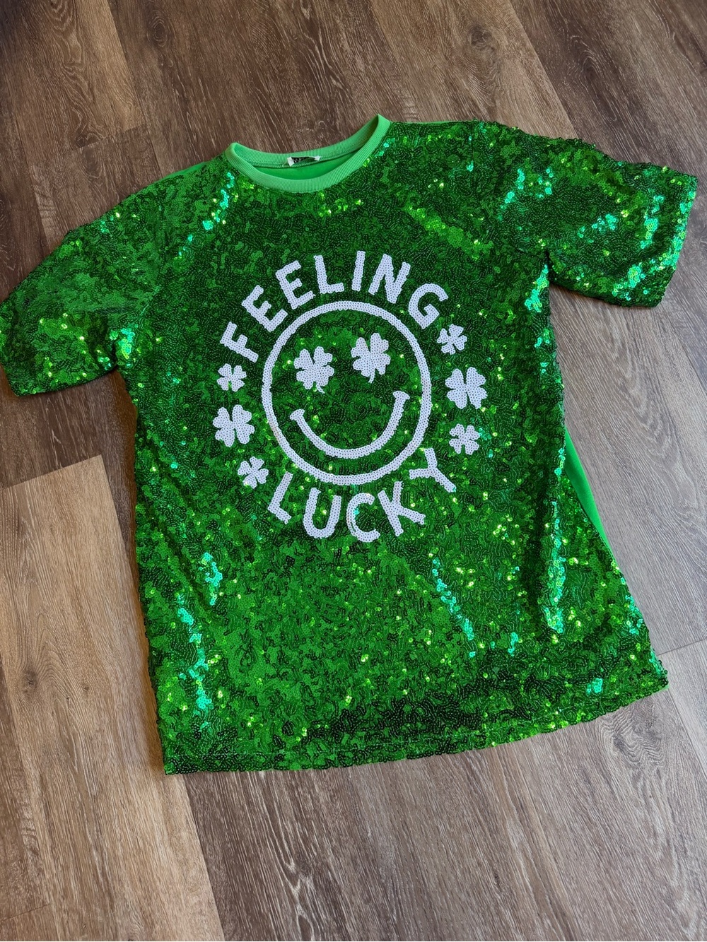 Women’s tunic  Green Sequin 'Feeling Lucky' top